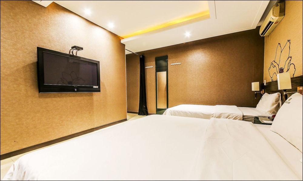 Nice Hotel Uijeongbu Экстерьер фото
